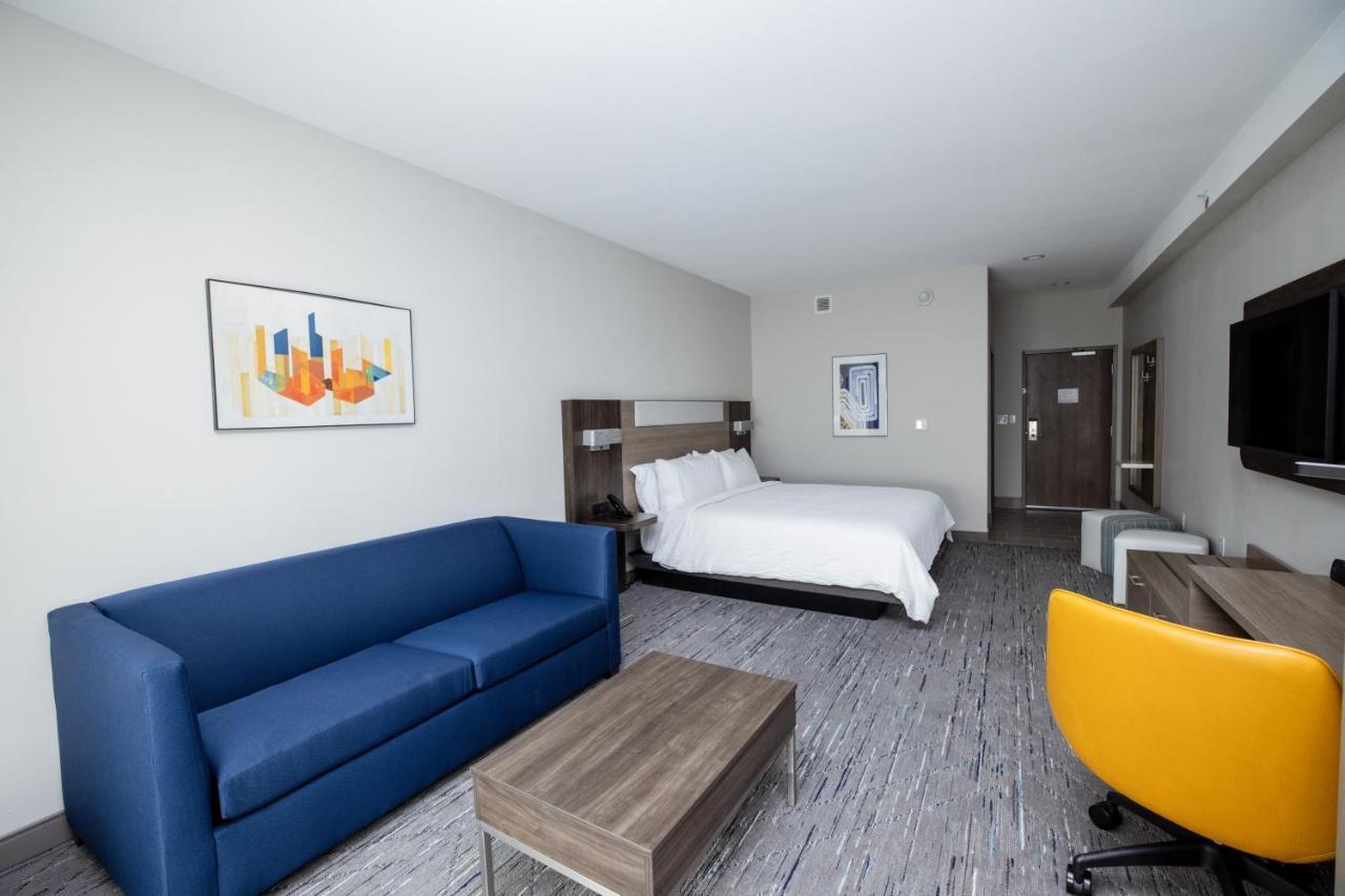 Holiday Inn Express & Suites Tampa Stadium - Airport Area By Ihg Kültér fotó