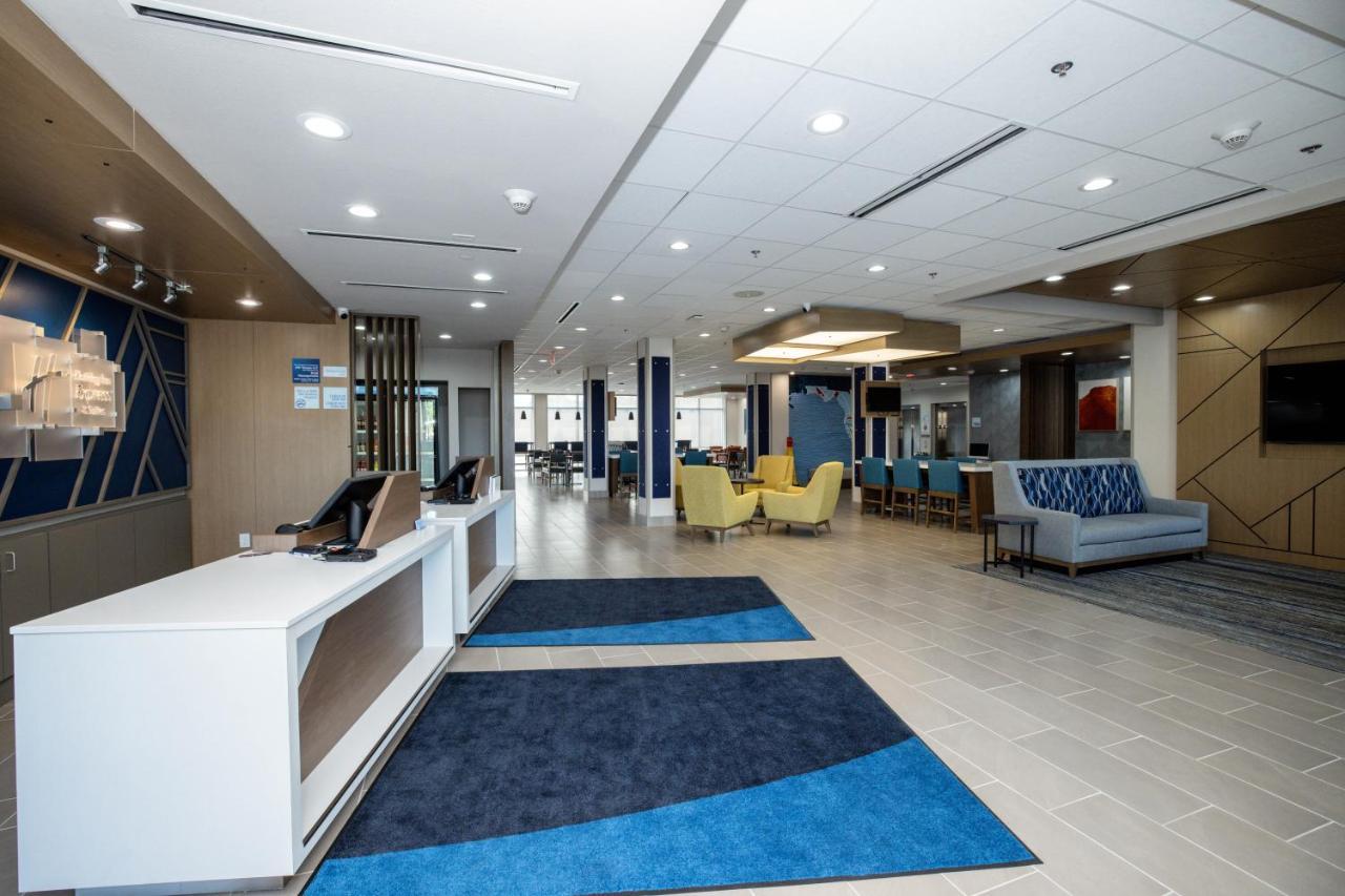 Holiday Inn Express & Suites Tampa Stadium - Airport Area By Ihg Kültér fotó
