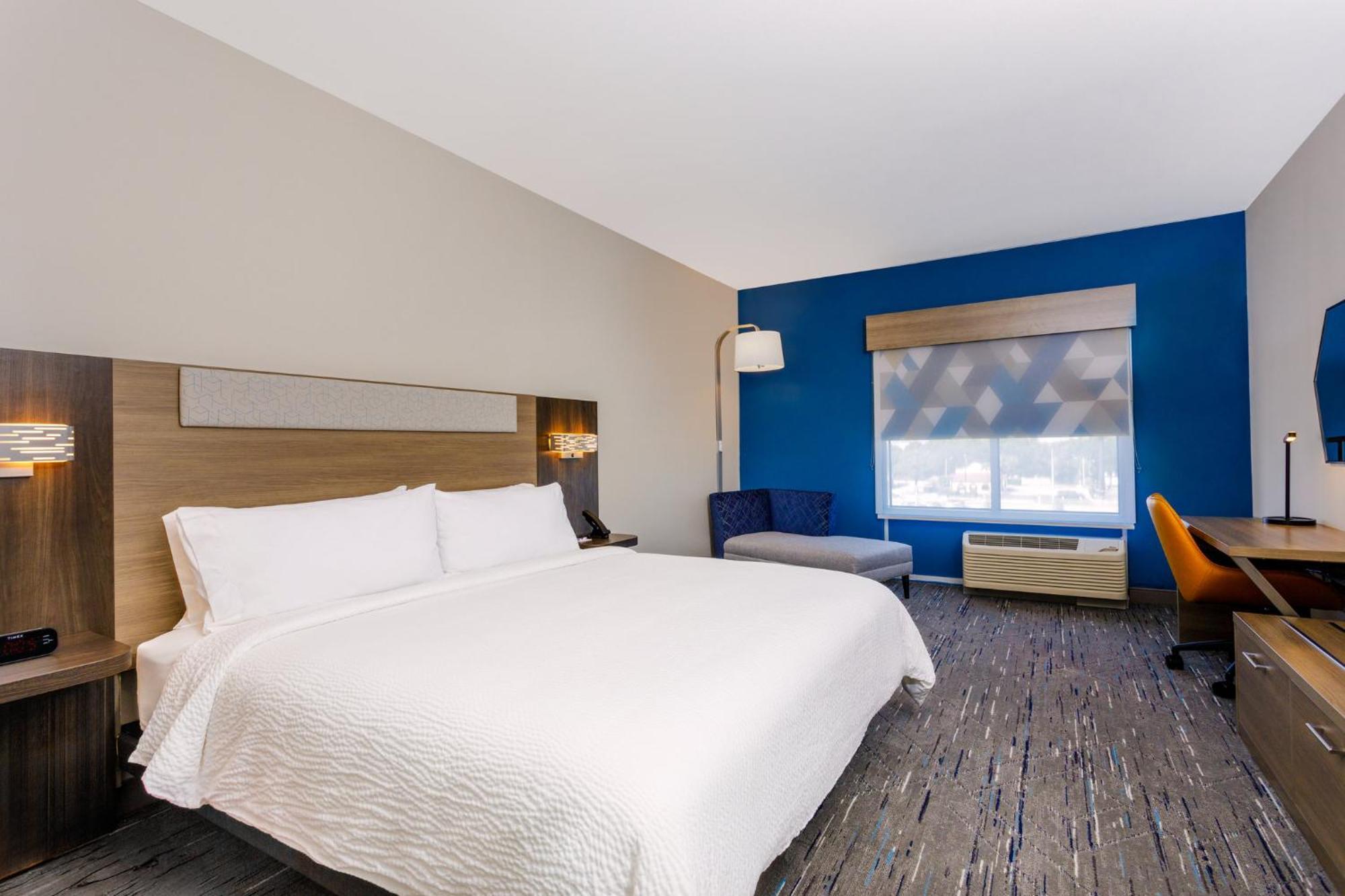 Holiday Inn Express & Suites Tampa Stadium - Airport Area By Ihg Kültér fotó