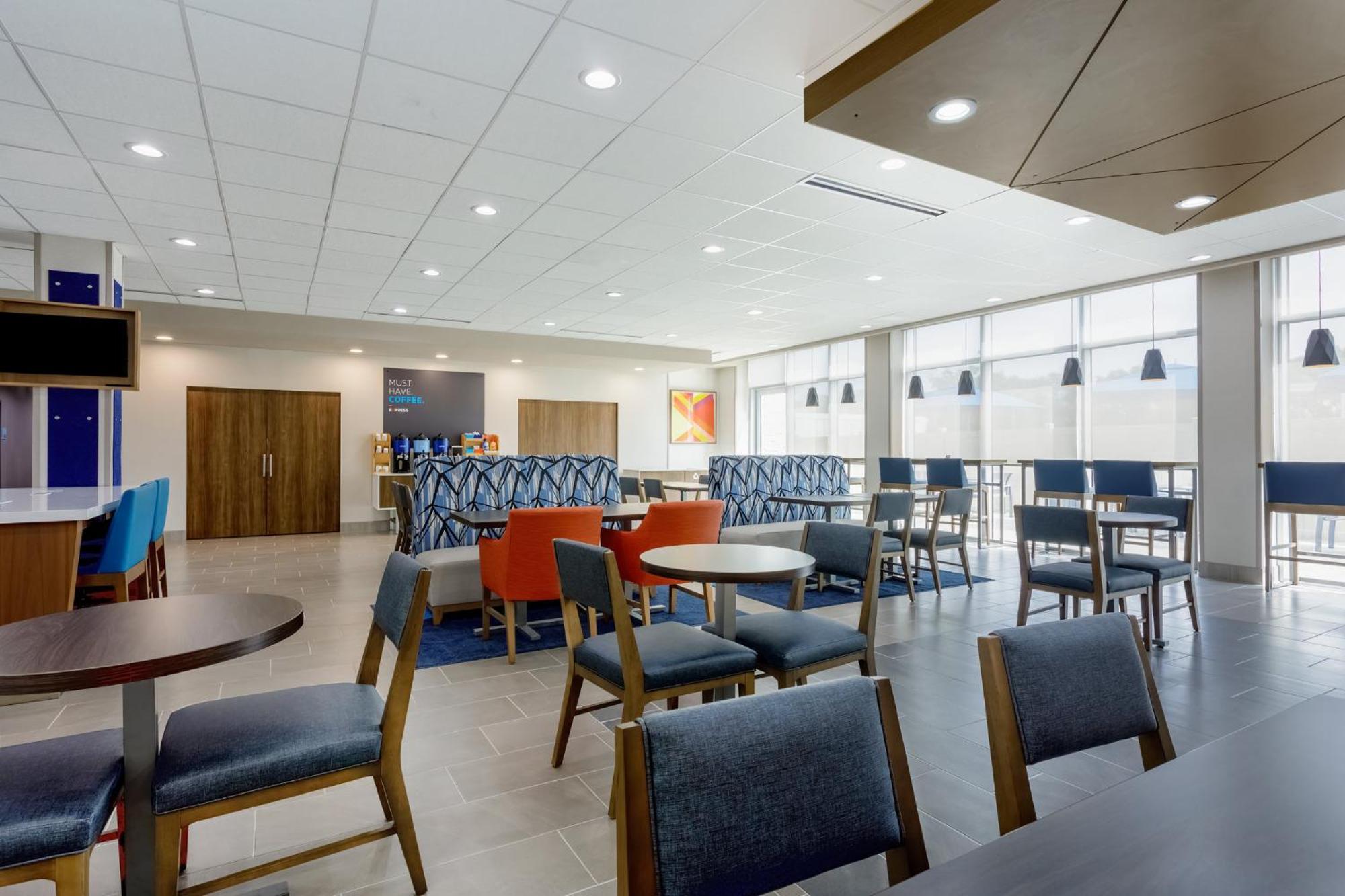 Holiday Inn Express & Suites Tampa Stadium - Airport Area By Ihg Kültér fotó