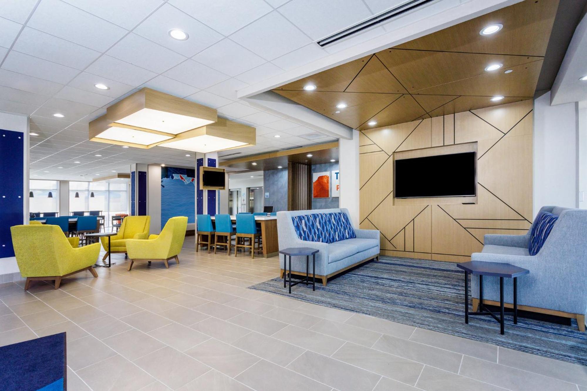 Holiday Inn Express & Suites Tampa Stadium - Airport Area By Ihg Kültér fotó