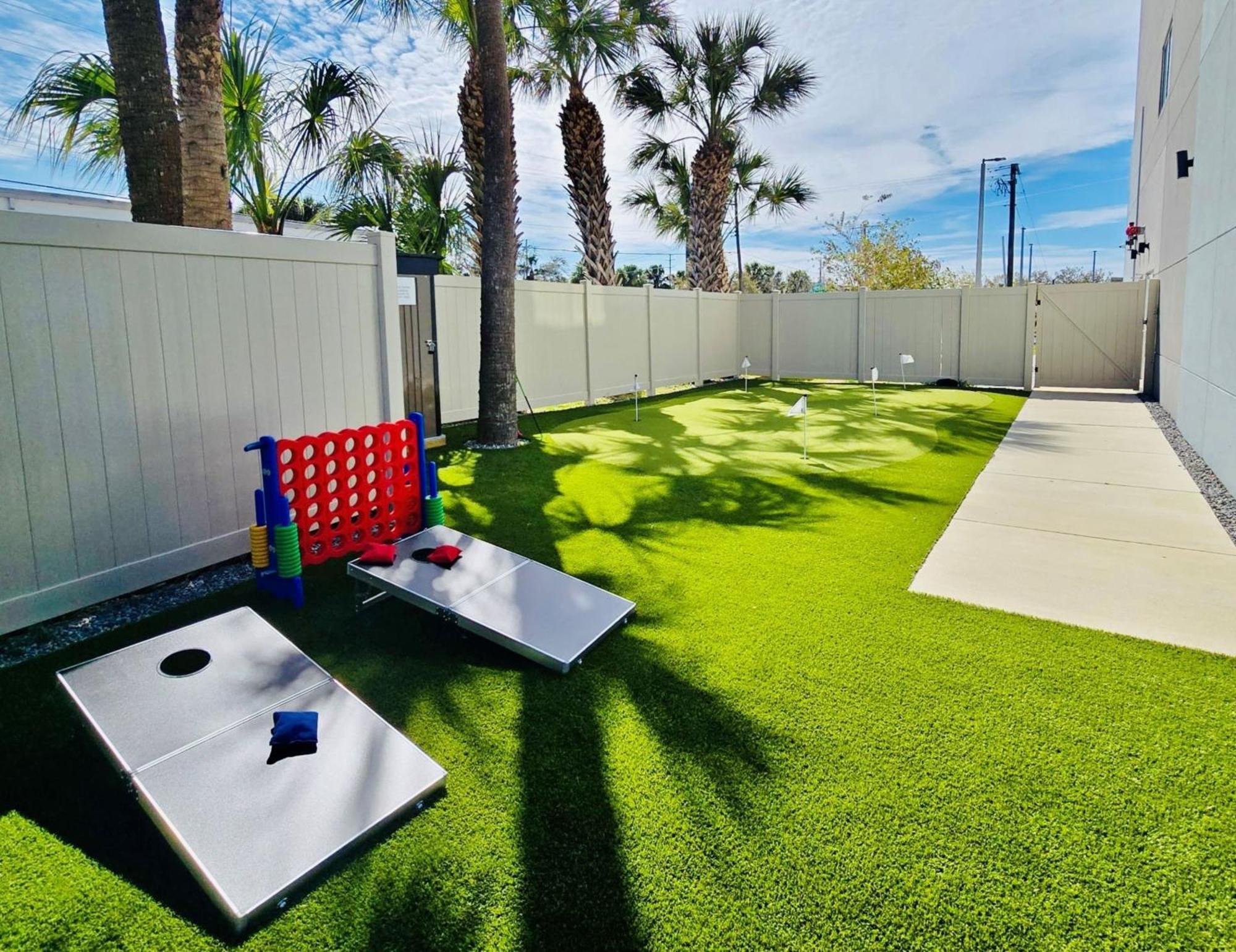 Holiday Inn Express & Suites Tampa Stadium - Airport Area By Ihg Kültér fotó